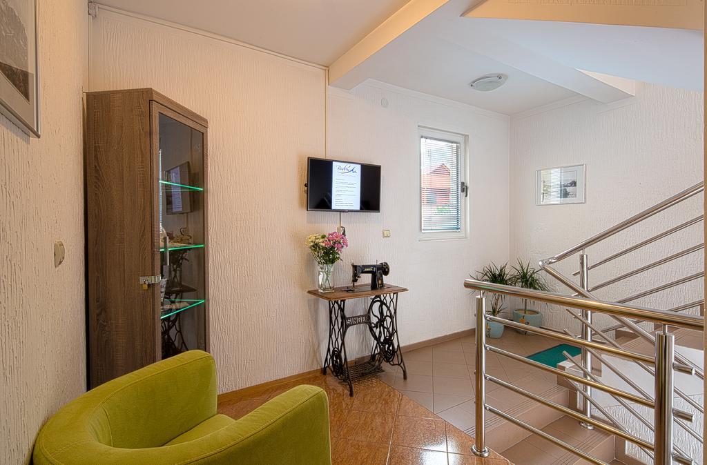 Budva Inn Guest House Ngoại thất bức ảnh