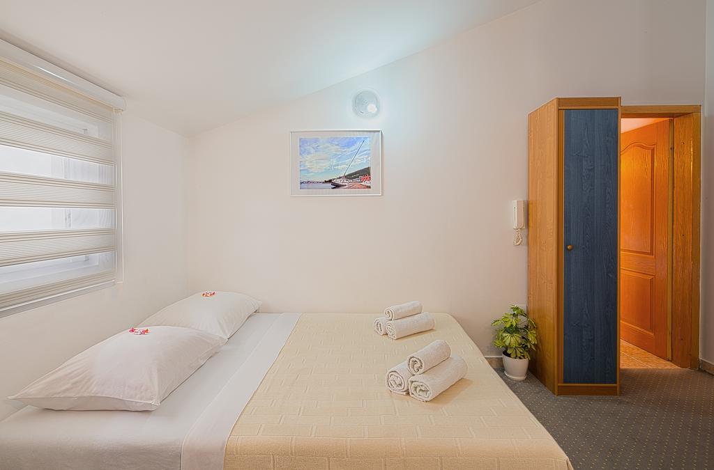 Budva Inn Guest House Ngoại thất bức ảnh